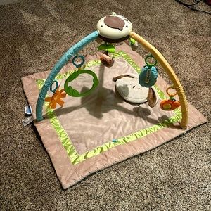 Like New Fisher Price Playmat